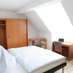 Breer S Hotel 3*