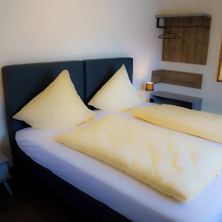 Отель Breer S Hotel Шверте